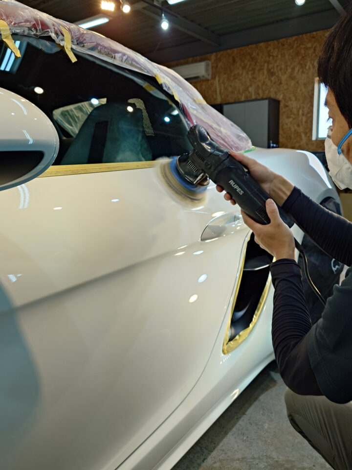 ポルシェ 718ボクスター 磨き作業